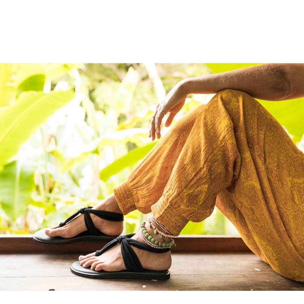 Sanuk yoga sling sandals